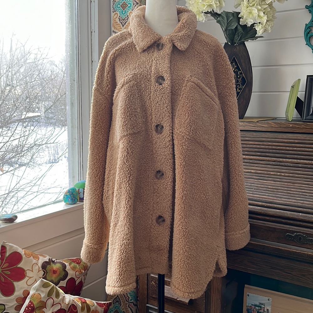 🆕 Maurice’s Size 1X Ladies Sherpa Jacket/Shacket, NWT, super cozy !!